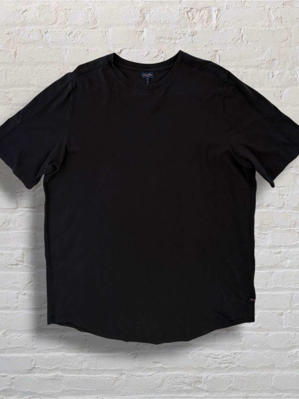 Good Man Brand T-Shirt Men’s XXL Black Pima Cotton Crewneck Curved Hem